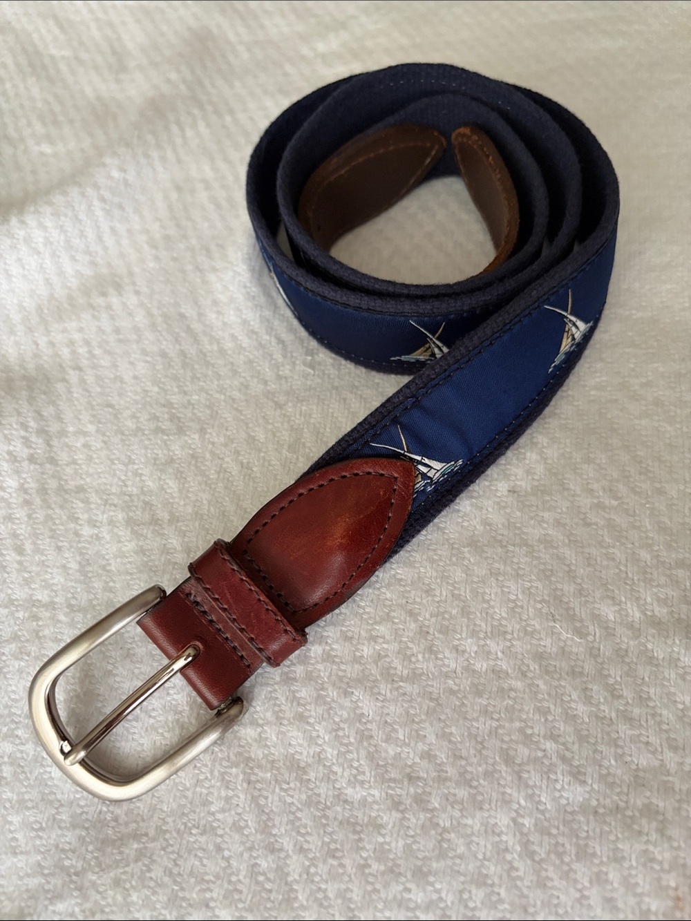 THE BELTED COW CO-Navy Blue Sail Boat Solid Brass Buckle Belt Maine USA Sz 38